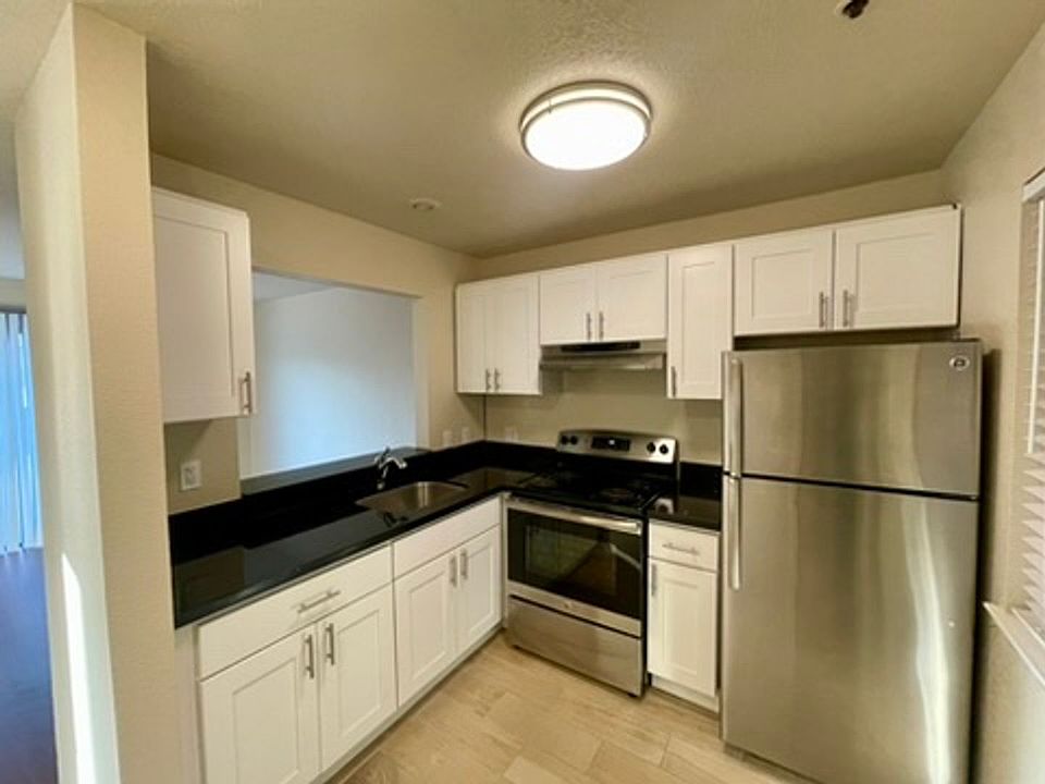 1st image of 3514 25th St APT 109