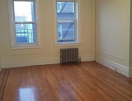 4th image of 3115 21st Ave #2D