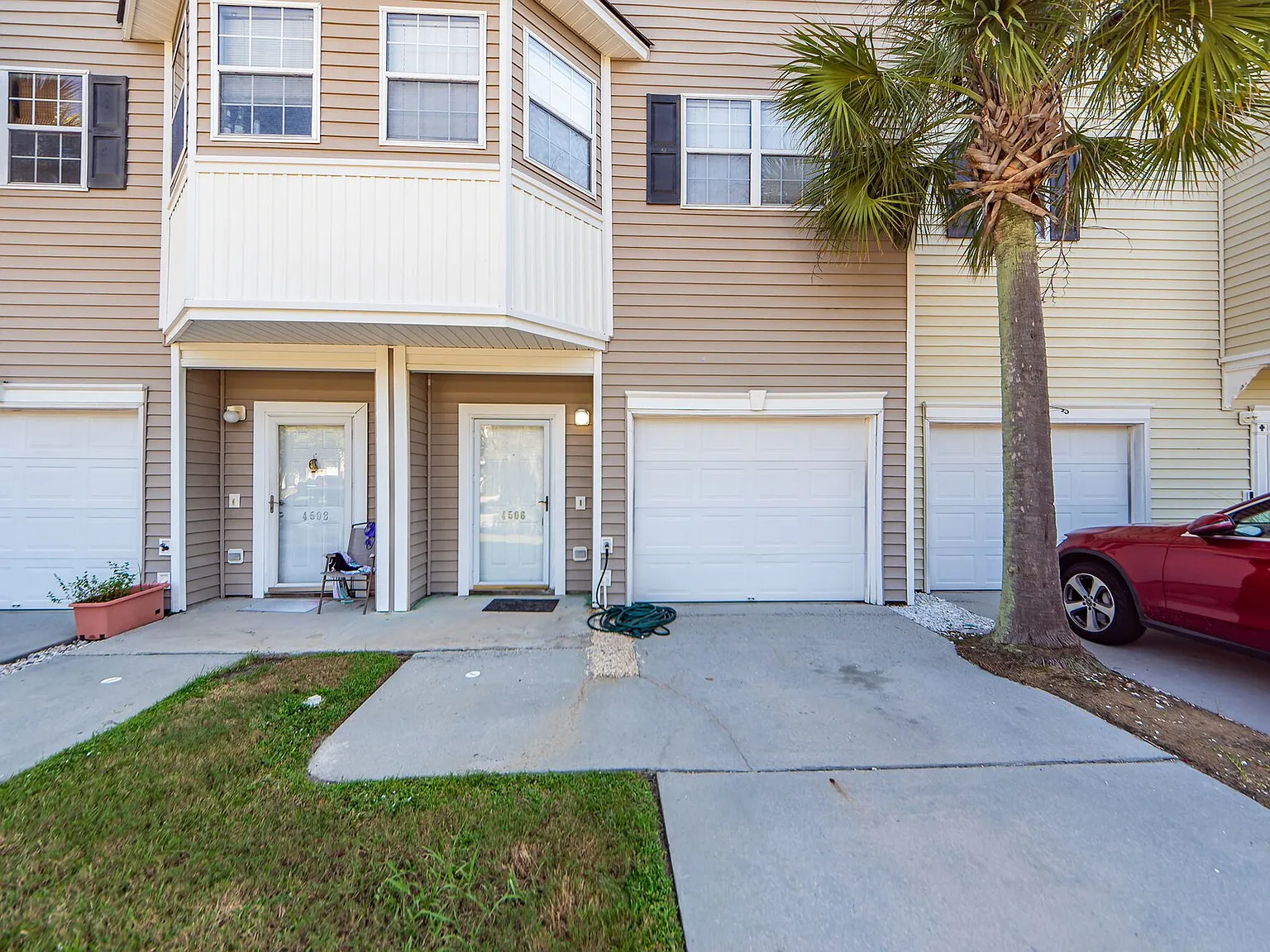 3 bed, 3.0 bath, 1619 sqft, $2,150 — Photo 3