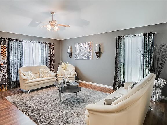 4th image of 309 Havenwood Ln