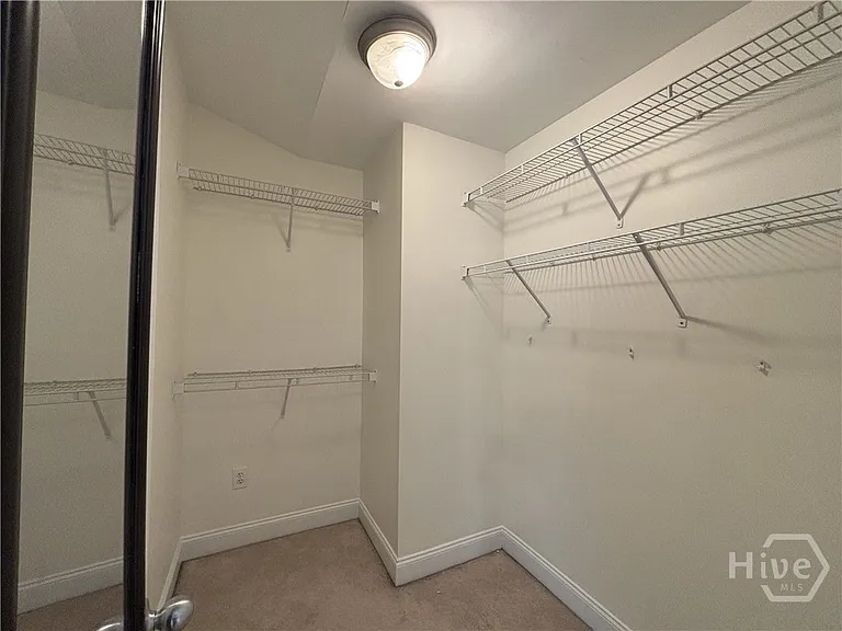 409 Whitehall Rd — Photo 9