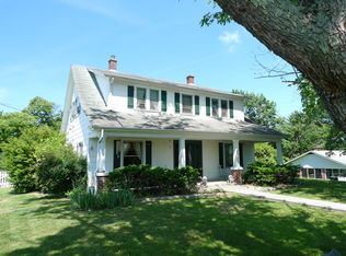 2011 7th St, Radford, VA 24141