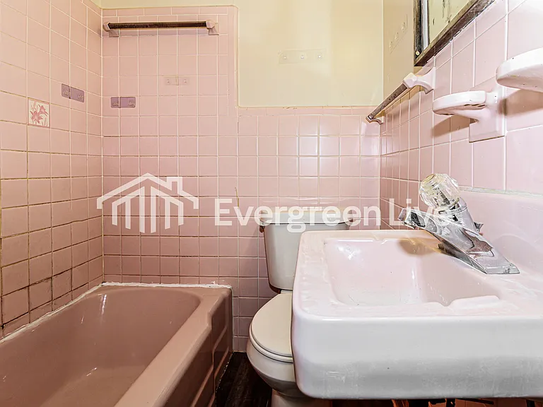 513 Forest Hills Dr — Photo 9