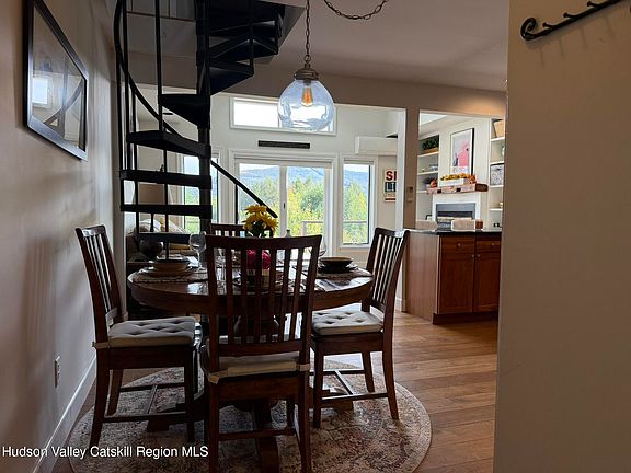 5th image of 135 Windham Ridge Road #21b