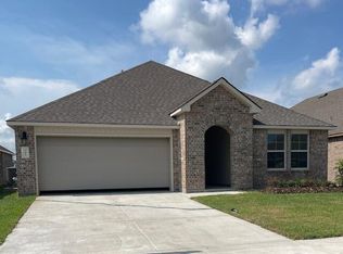 103 Harvest Hill Dr, Broussard, LA 70518
