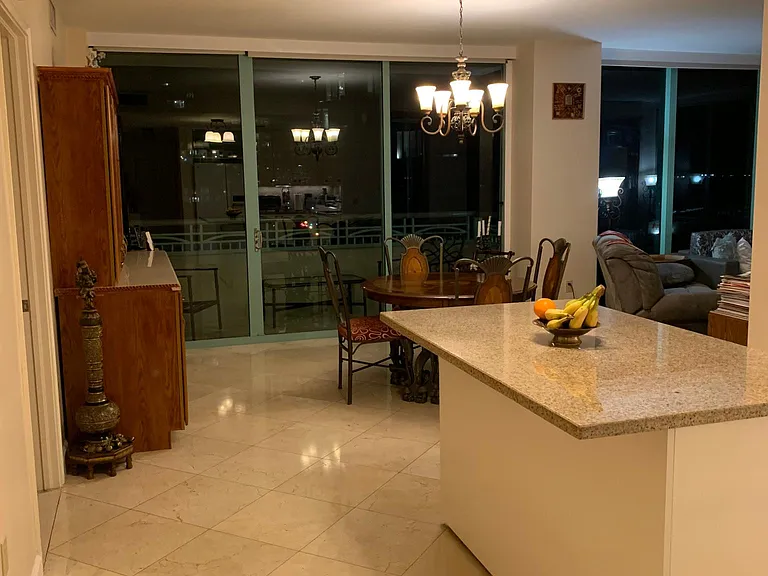 3400 SW 27th Ave #1001 — Photo 12