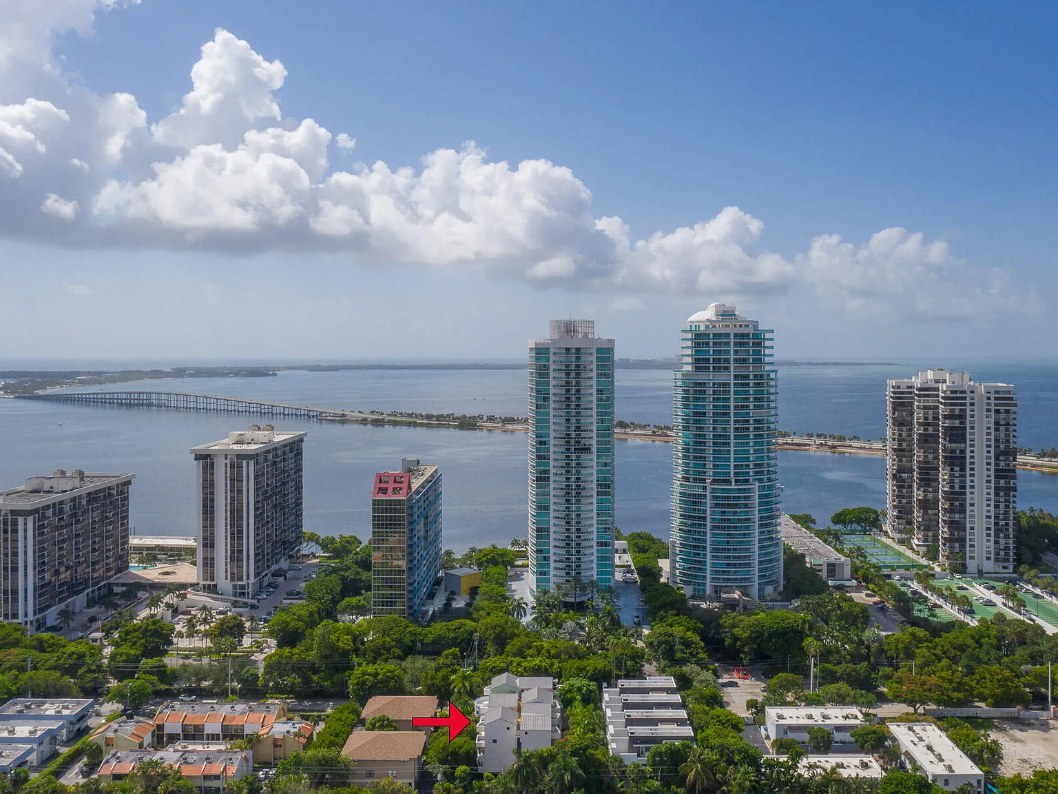 2100 Brickell — Photo 3