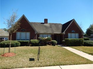 3906 Saint Michaels Ct, Sugar Land, TX 77479