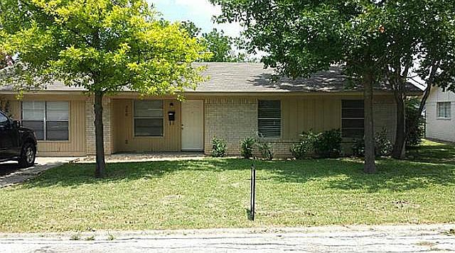 1st image of 706 Catherine Ln