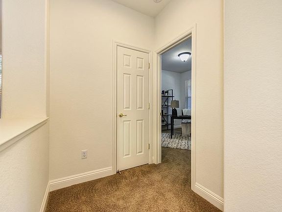 5th image of 1400 Grey Owl Cir