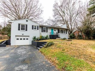 748 Elderwood Ave, Winston Salem, NC 27103