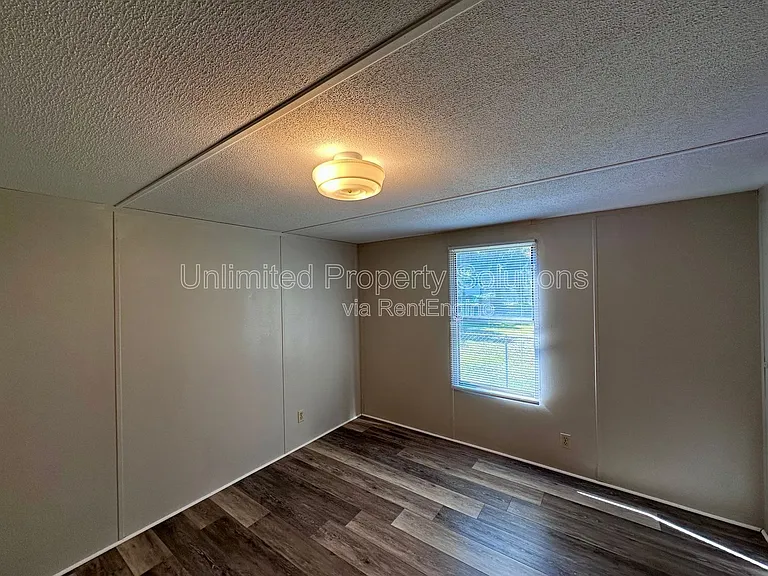 9499 Wendi Dr NE #H — Photo 8