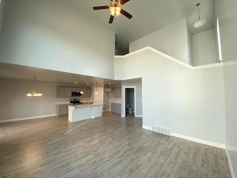 1758 W Stone Gate Dr — Photo 7