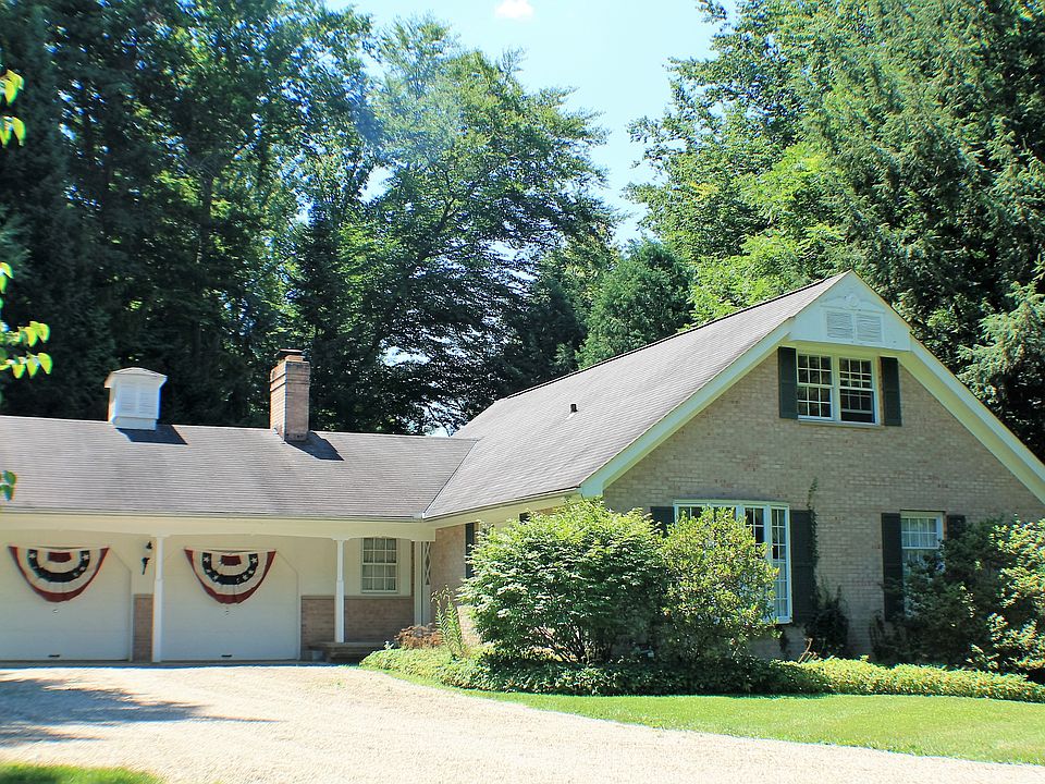 1st image of 10922 Ambler Ln