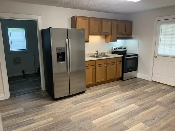 50 Witt Rdg, Irvine, KY 40336