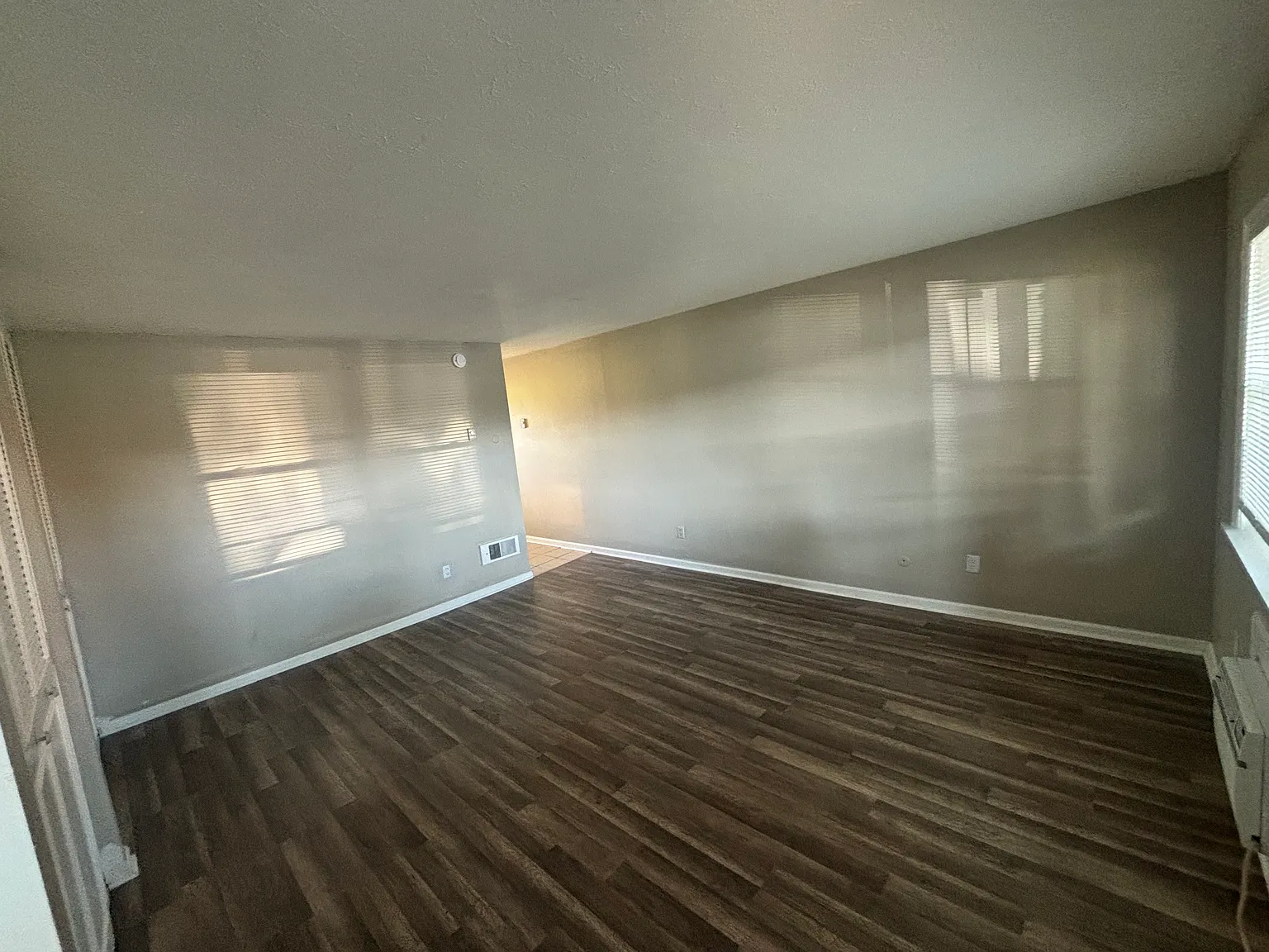 1 bed, 450 sqft, $975 — Photo 2