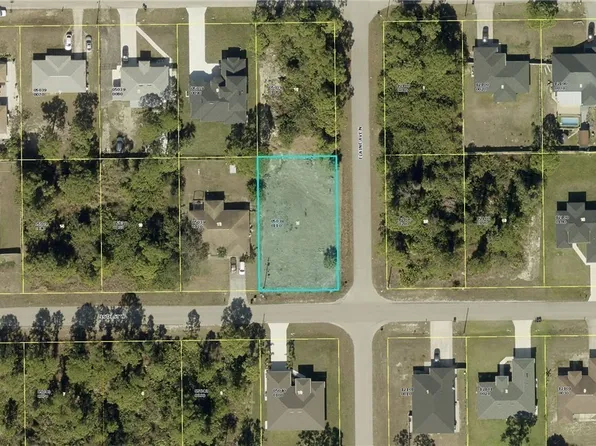 2700 19th St W, Lehigh Acres, FL 33971
