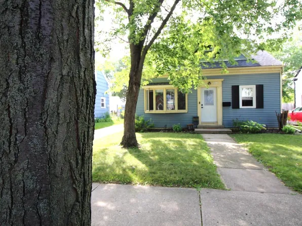 3211 North 54th STREET, Milwaukee, WI 53216