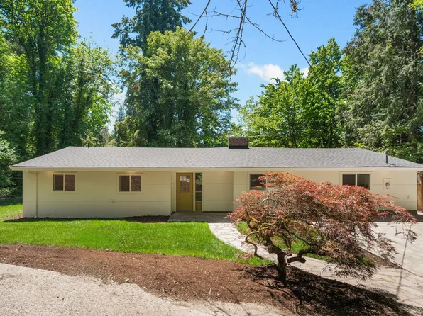 2524 SW Mossy Brae Rd, West Linn, OR 97068