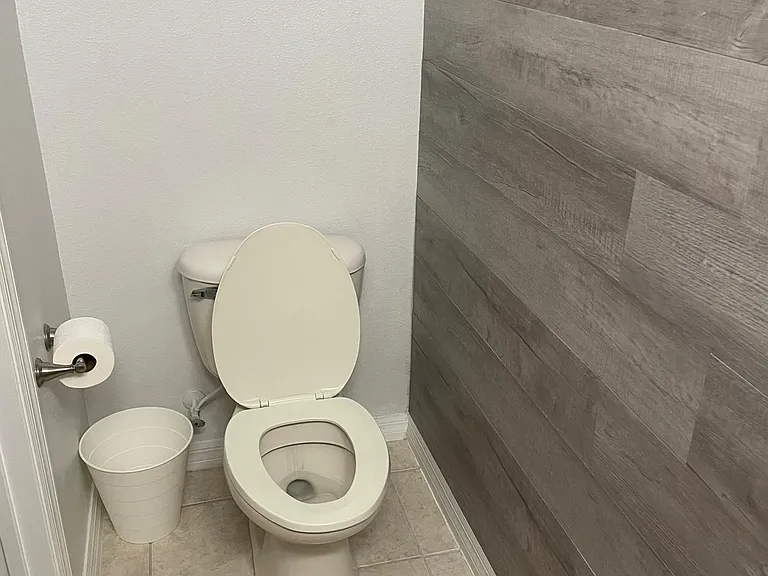 268 Weymouth Dr — Photo 6