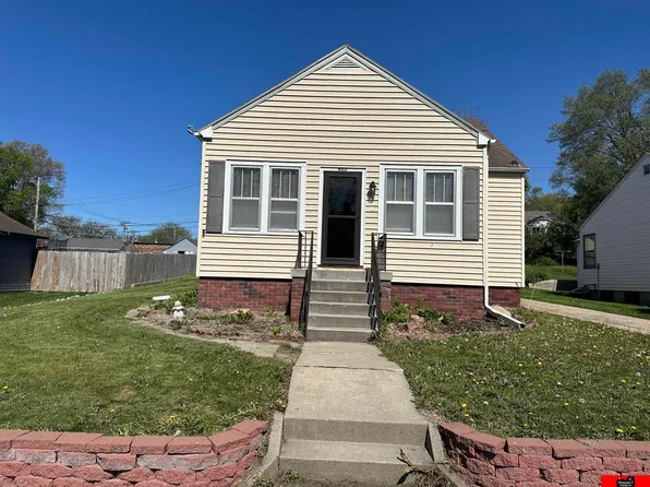 605 9th St, Wisner, NE 68791