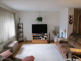 3rd image of 7380 Rosewood Cir
