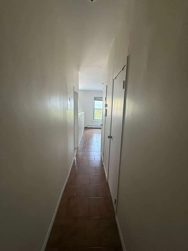 Building Photo - 6629 Fresh Pond Rd #2