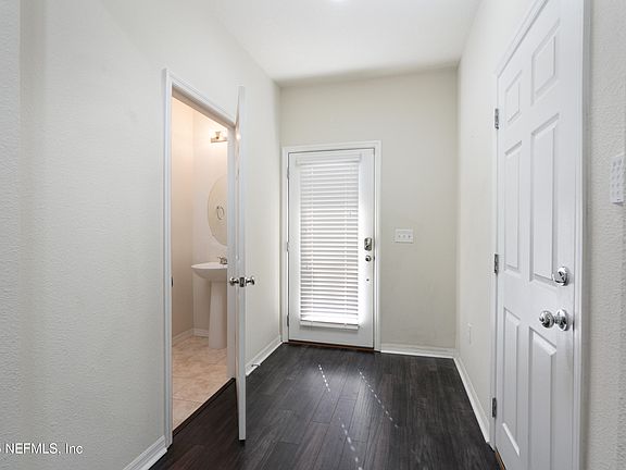 4th image of 7025 COLDWATER Drive