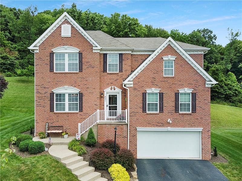 1st image of 8021 Maureen Dr