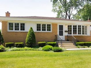 550 Pinehurst Dr, Des Plaines, IL