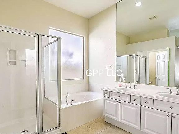 4th image of 82 Ocean Harbour Ln