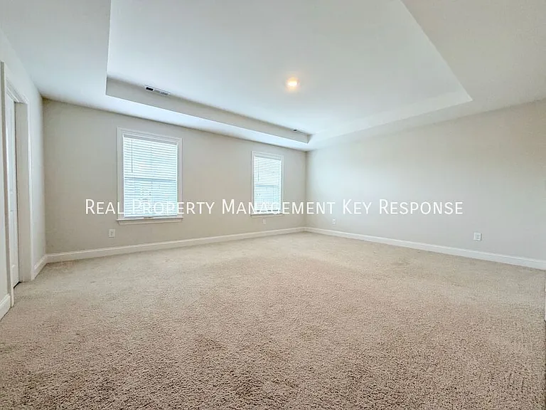 105 Cryer Dr — Photo 10