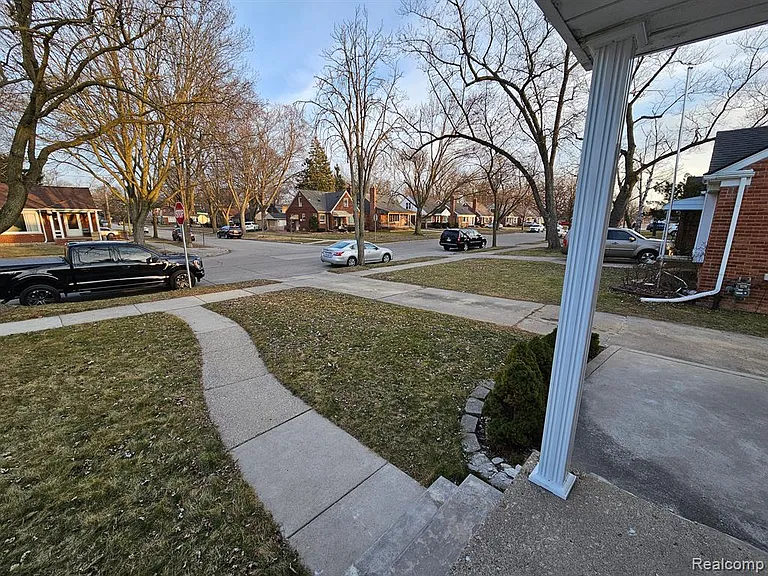 1501 N Silvery Ln — Photo 7