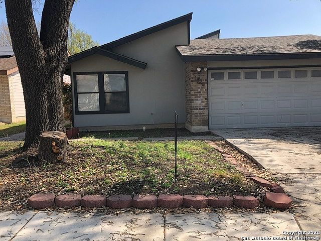 11826 Greenwood Village Dr San Antonio Tx 78249 Zillow