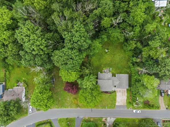 13 Llynwood Drive, Bolton, CT 06043