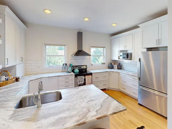 1288 Chatham Rdg, Charlottesville, VA 22901