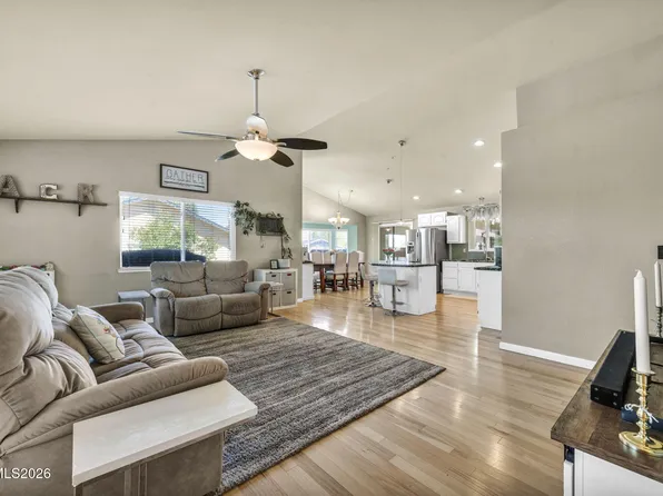 325 Veronica Ave, Sparks, NV 89436