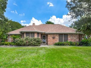 502 Brookside Dr, Grapevine, TX 76051