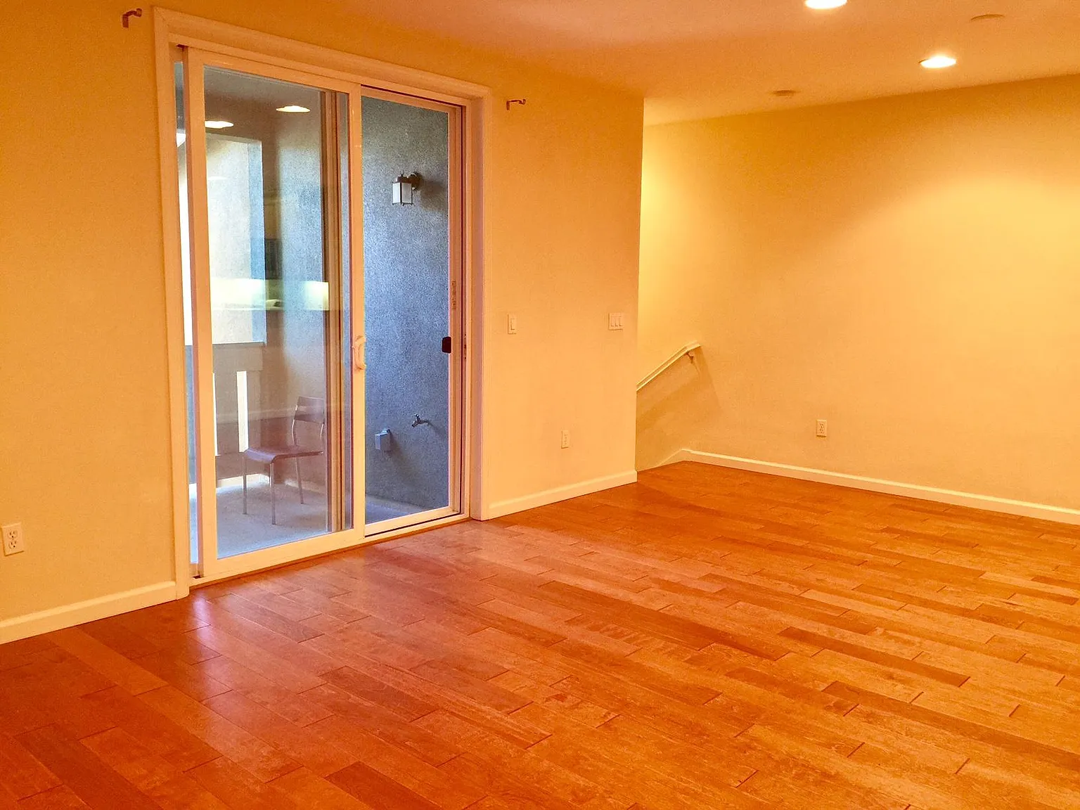 3 bed, 1224 sqft, $3,550 — Photo 2