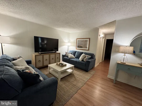 413 Robin Dr Unit 305, Ocean City, MD 21842