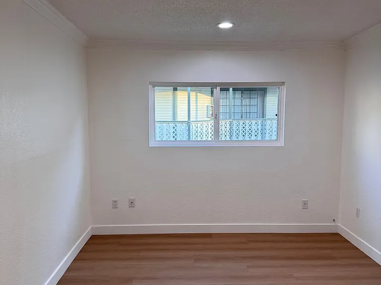 10635 Sherman Grove Ave — Photo 21