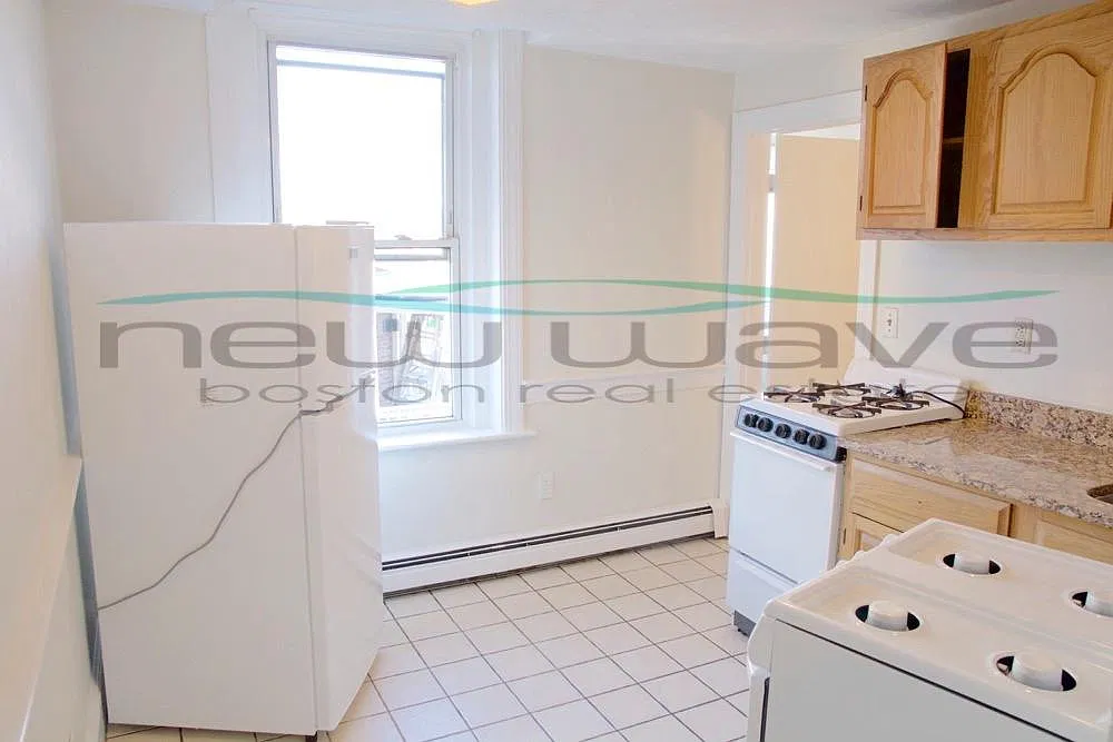 2 bed, 750 sqft, $2,900 — Photo 1