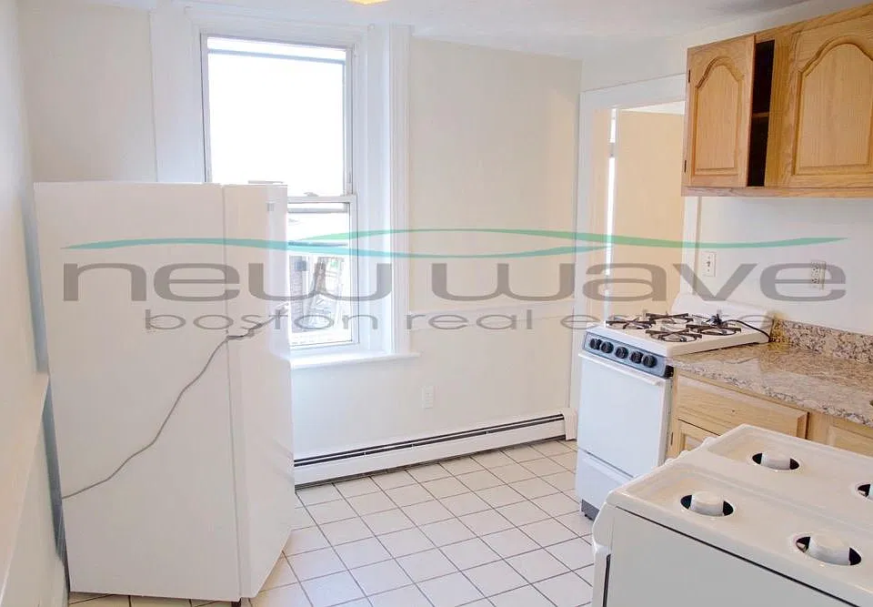 6 Wait St #4