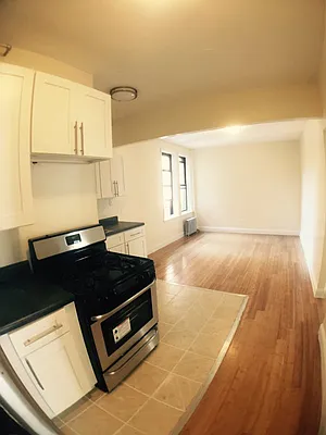 Rented by Bohemia Realty Group | media 14