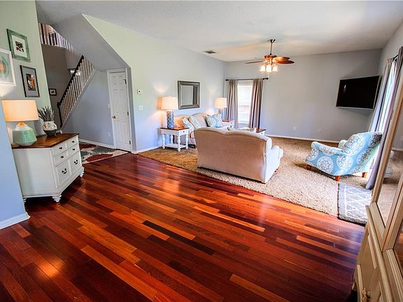 3rd image of 9645 Bay Pine Ln