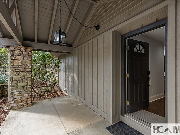 4th image of 19-B Whiteside Mountain RD