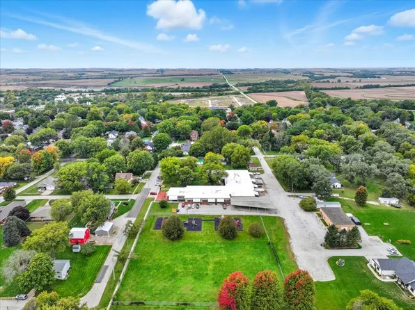 409 E 9th St, Malvern, IA 51551