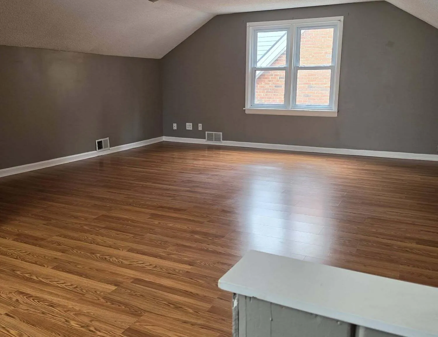 3 bed, 2.5 bath, 1414 sqft, $2,300 — Photo 4