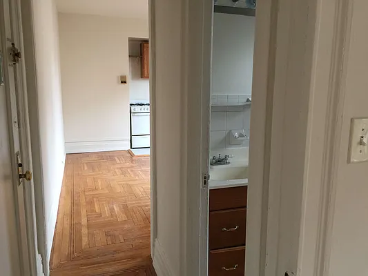 Rented by GPA Realty | media 28