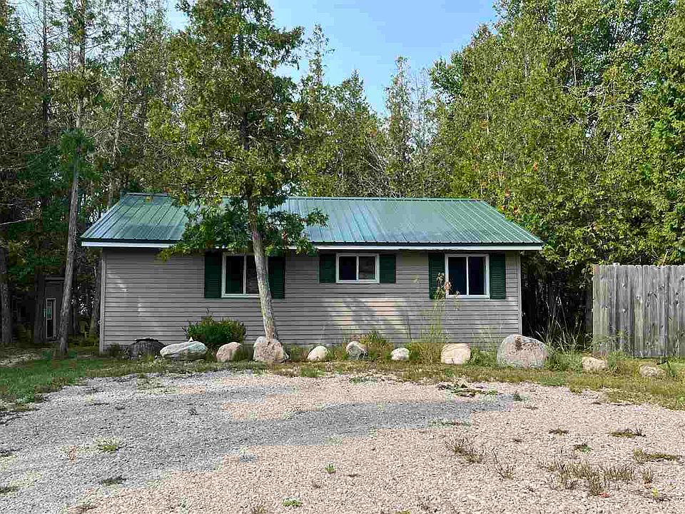 4697 Murray Ln, East Jordan, MI 49727 Zillow
